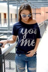 Bluzka z nadrukowanym napisem You me