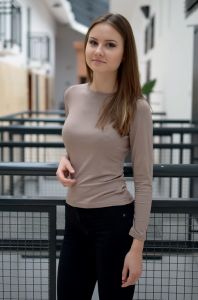 Bluzka klasyczna gładka.