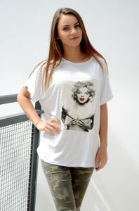 Bluzka oversize z naszytym nadrukiem z  Marilyn
