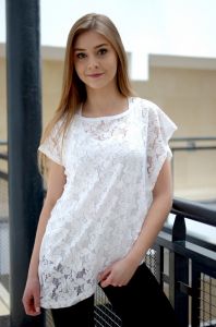 Bluzka koronkowa 2 w 1.