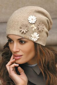 Czapka Damska Model Ernesta Dark Beige