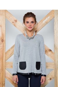 Miękka bluzka z dekoracyjnymi kieszeniami GR1244 Grey