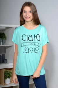 Bluzka oversize z napisem \Ciało jakich mało\