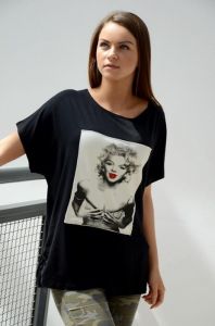 Bluzka oversize z naszytym nadrukiem z  Marilyn