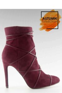 BOTKI NA SZPILCE ZAMSZOWE M278P RED