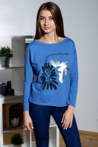 Bluzka z kwiatowym motywem