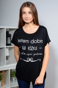 Bluzka oversize z ciekawym napisem