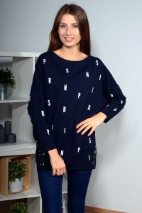 Bluzka luźna z literkami