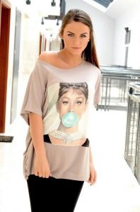 Bluzka z naszytym nadrukiem z Audrey Hepburn