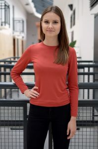 Bluzka klasyczna gładka.