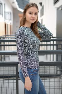 882588_3